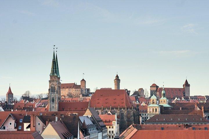 Praga a Nuremberg - Transfer privado com 2 horas de turismo