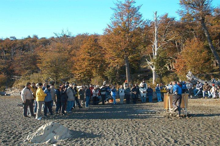 ペリト・モレノ氷河ミニトレッキングツアー