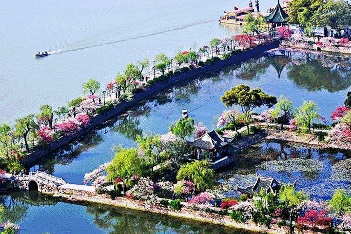 蘇州発無錫霊山仏プライベート 1 日ツアー