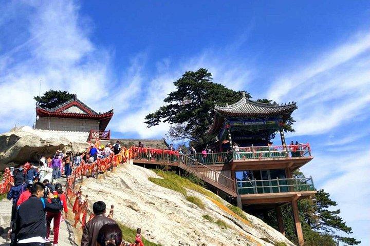 Huashan Mountain Adventureの一日中の西安民間ツアー