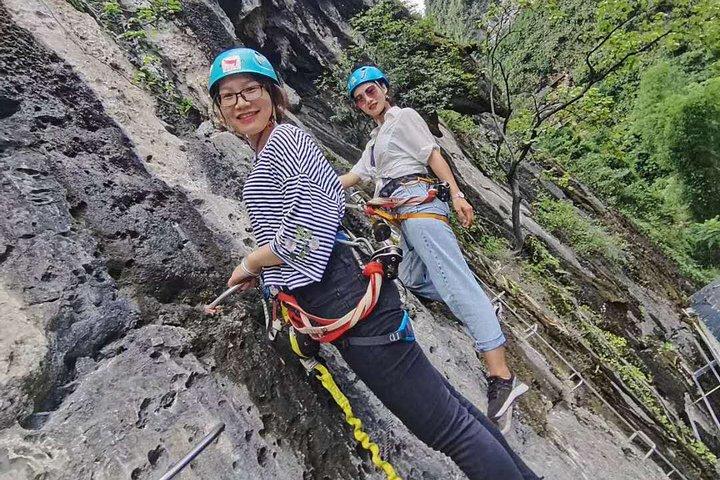 Yangshuo Via Ferrata med rundvejs privat transfer fra Yangshuo hotel