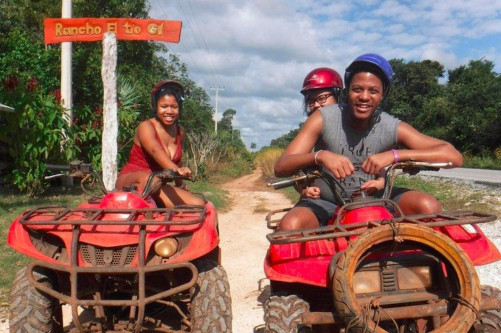 Experiencia de ATV compartida, tirolinas y experiencia de natación en cenote en un día de adrenalina