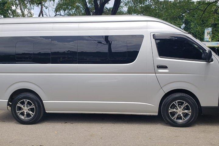 Couples Tower Isle Private Airport Transfers