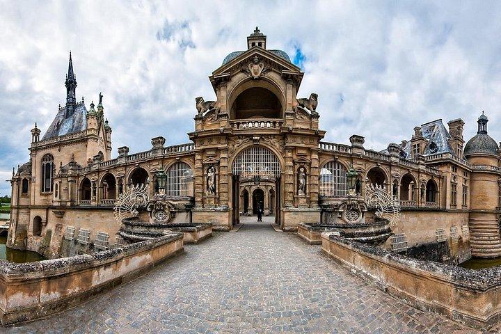 CHANTILLY EXPRESS：パリのあなたのホテルからのプライベート日帰り旅行