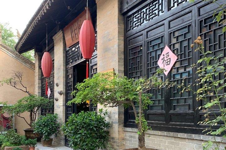 Private Day Tour naar Yuanjia Village vanuit Xian: Han Costume Class, Cave House etc
