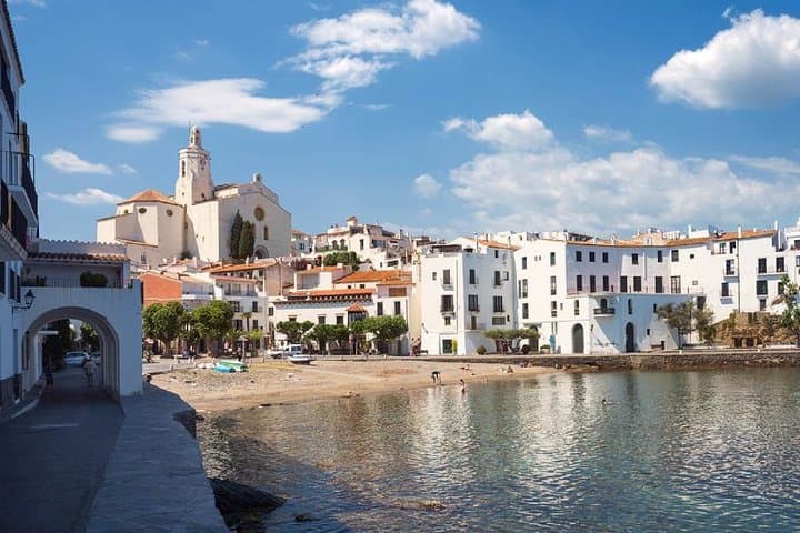 Dalí & Wine | Premium Private Tour with Coastal or Girona Add-On