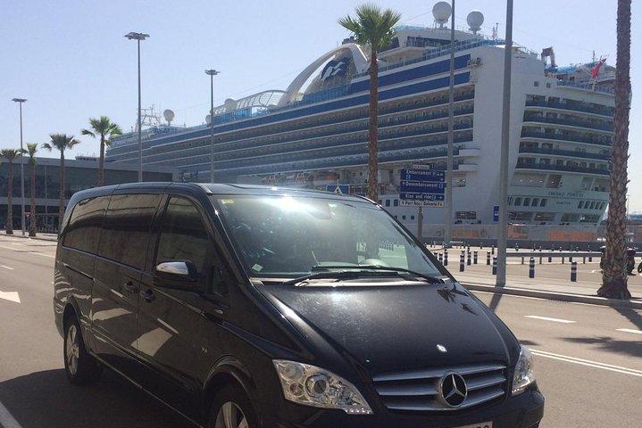 バルセロナからクルーズ港へのプライベート送迎（またはその逆）