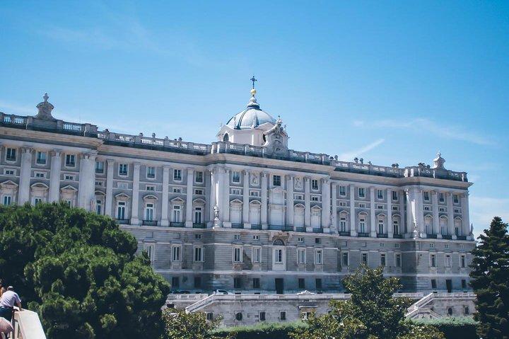 Visita al Palacio Real de Madrid: entradas y guía de historiadores privados