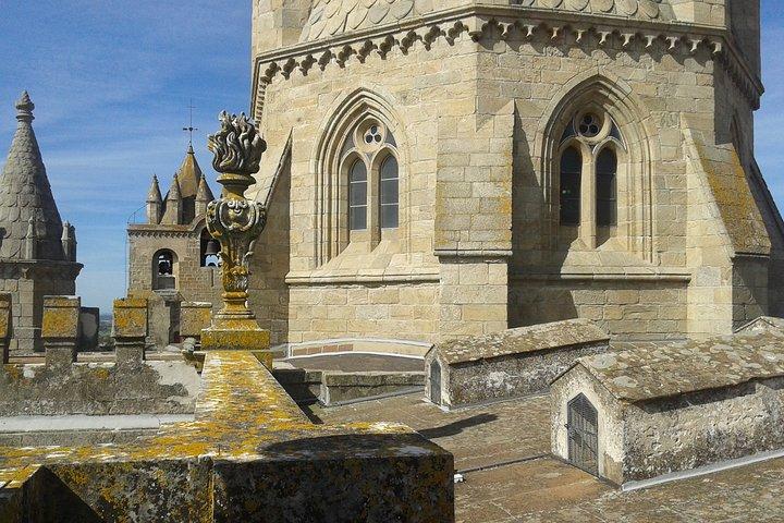 Tour privato a Evora e Arraiolos Village da Lisbona