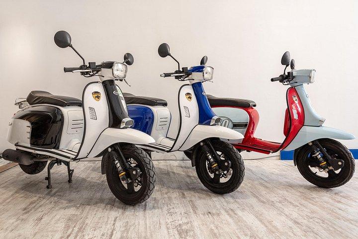 マヨルカを探索するスクーターとバイクのレンタル