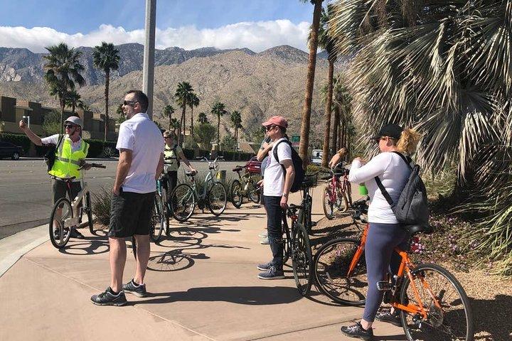Visite à vélo de l'architecture et de l'histoire du modernisme à Palm Springs