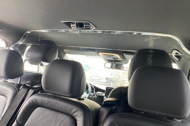 高級車で一日のパリ​​のショッピング