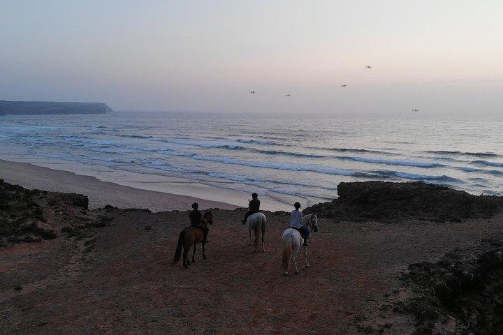 Bordeira Beach - Ridetur ved solnedgang