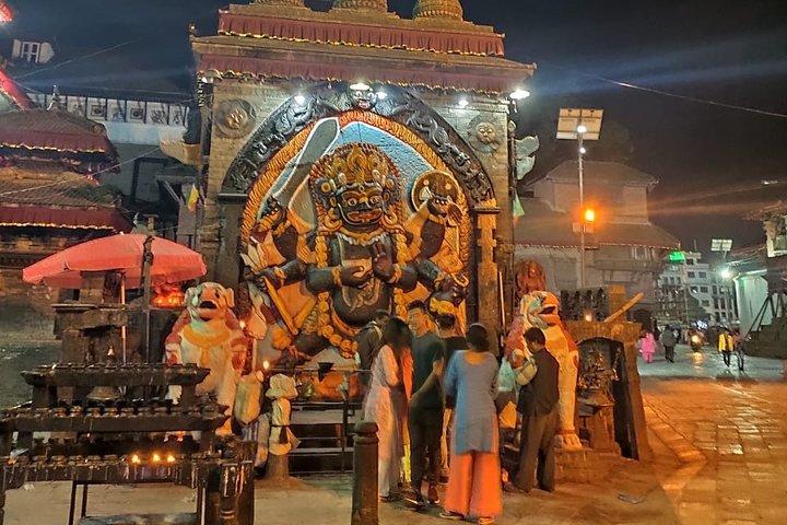 Kathmandu City, Pokhara City, Nagarkot en Sarangkot Sunrise Combo Tour