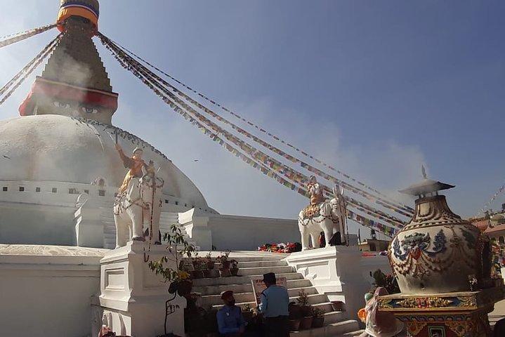 Kathmandu City, Pokhara City, Nagarkot en Sarangkot Sunrise Combo Tour