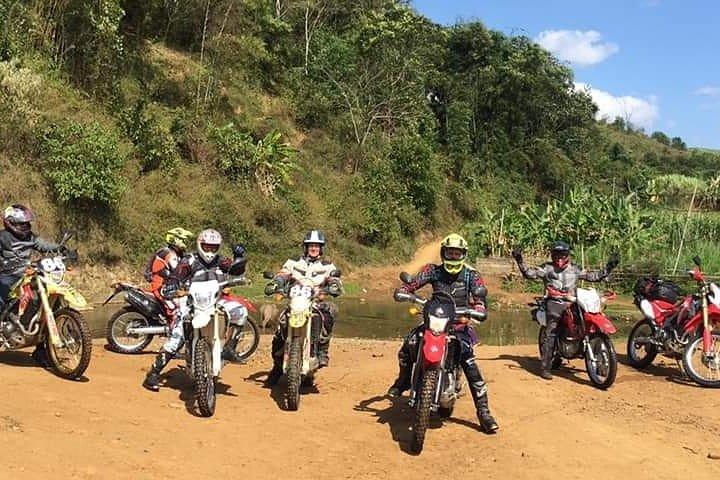 Ha Giang Dirt Bike - fuoristrada 4 giorni + camera privata - piccolo gruppo
