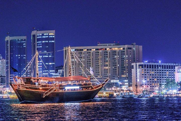 Dhow Cruise Dinner am Creek mit Unterhaltungsshows
