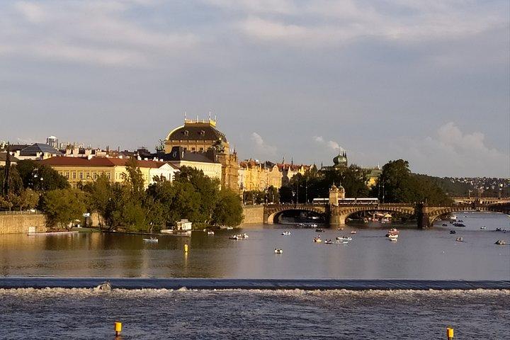 Prag Vltava River Lunch Cruise