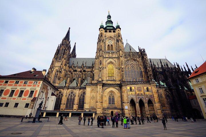 Visita a pie al castillo de Praga