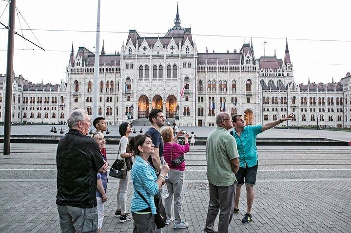 Budapest Hammer & Sickle Communist Times Tour