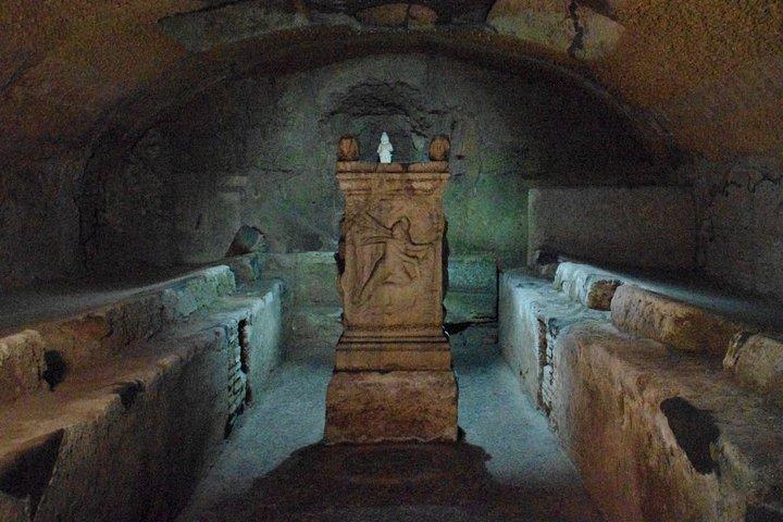 Rome Underground Catacombs Tour em grupo pequeno