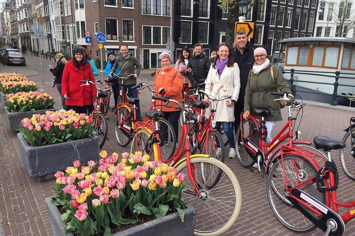 Amsterdam : 自転車レンタル＆無料セルフガイド付き自転車ツアー EN/FR/DE/ES