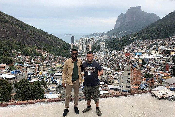 Guide Tour DA the Rocinha Favela
