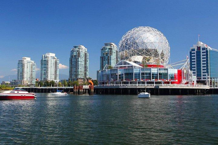 出発プライベート送迎：ラグジュアリーSUVでのバンクーバーからバンクーバー空港YVRへ