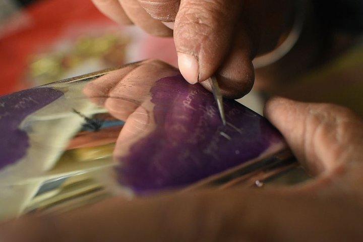 ジョードプルの手彫り金属工芸品ワークショップ