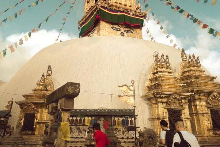 Private Tour nach Syambhunath Stupa