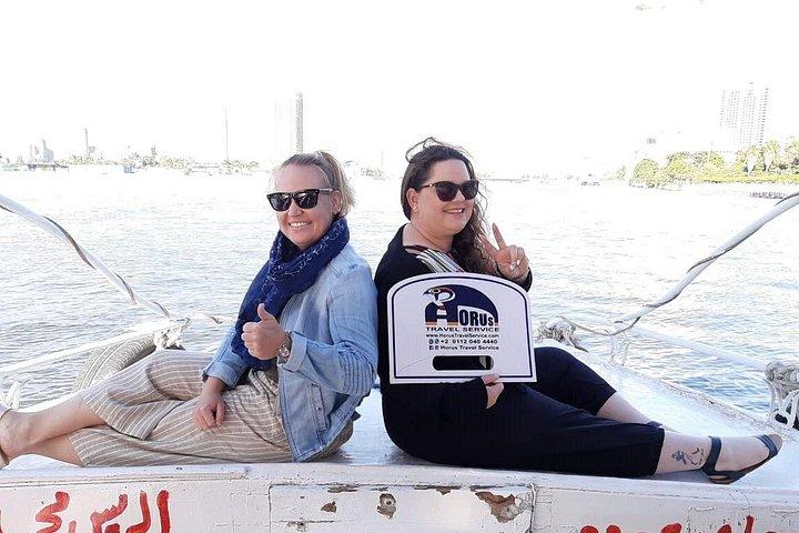 ナイル川でユダヤ人、コプト、イスラムのカイロ+フェルッカに乗るツアー