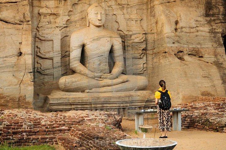 Buddhist Pilgrimage Tour (9 Days)