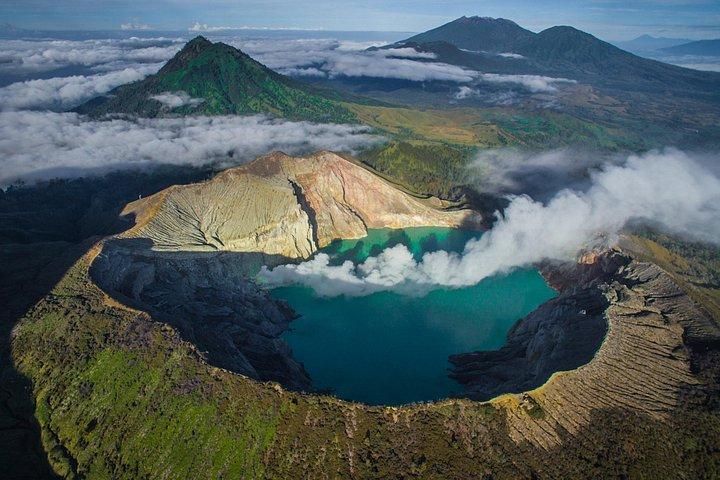 バリ島からのイジェン山クレーター火山真夜中のトレッキングプライベートツアー–終日