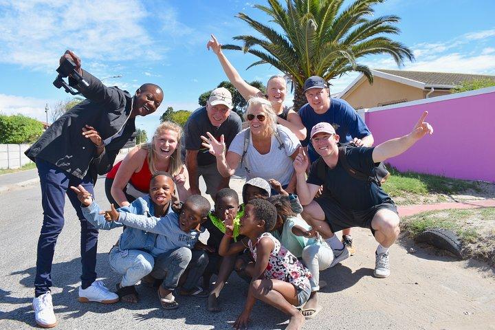 PVT Zumba w / Kids + Stroll'Hood w / Founder—Township 2part Tour