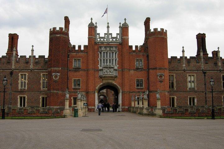 Visite privée du palais de Hampton Court au départ de Londres