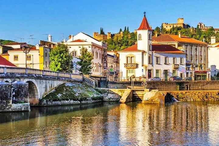 Private day tour Tomar (Knights Templar) and Coimbra from Lisbon