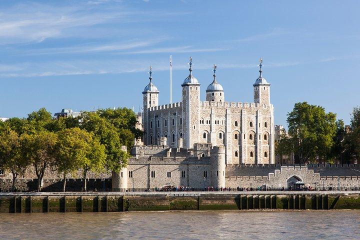 VIPアーリーアクセス：ロンドン塔オープニングセレモニー＆ブリッジ入場