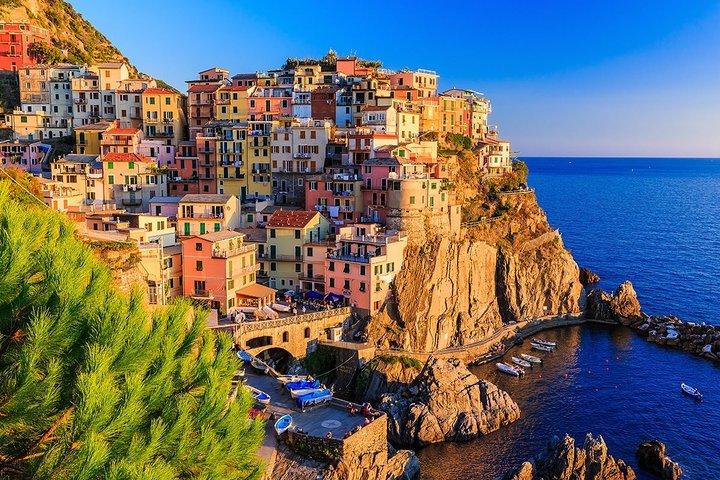 Upptäck magin i Cinque Terre: Privat dagstur från Florens