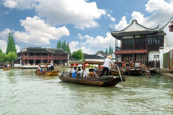 Zhujiajiao Ancient Water Town Privat Tour og Maglev Train Experience