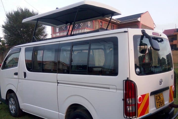 Hire Tour Van for Game Drive From Nairobi