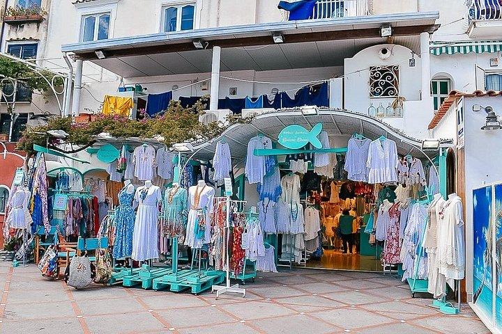ソレントからアマルフィ海岸へのプライベートガイド付き日帰り旅行