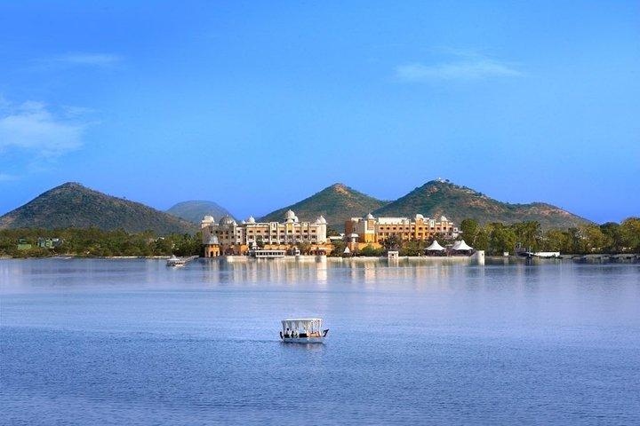 Private ganztägige Udaipur-Stadtrundfahrt (All-Inclusive)