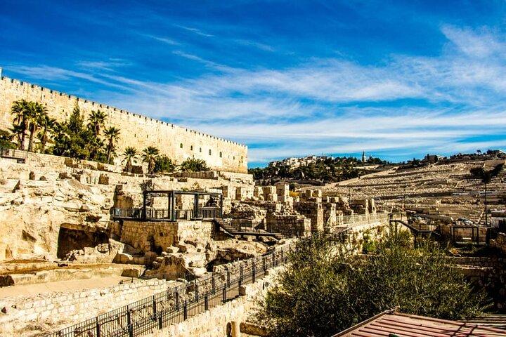 Monte do templo de Jerusalém e cúpula da rocha de Tel Aviv