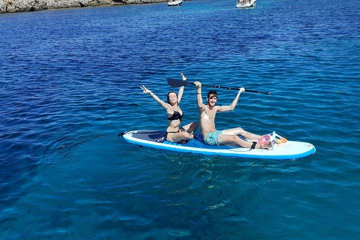 Halv-dages katamaran tur i Menorca