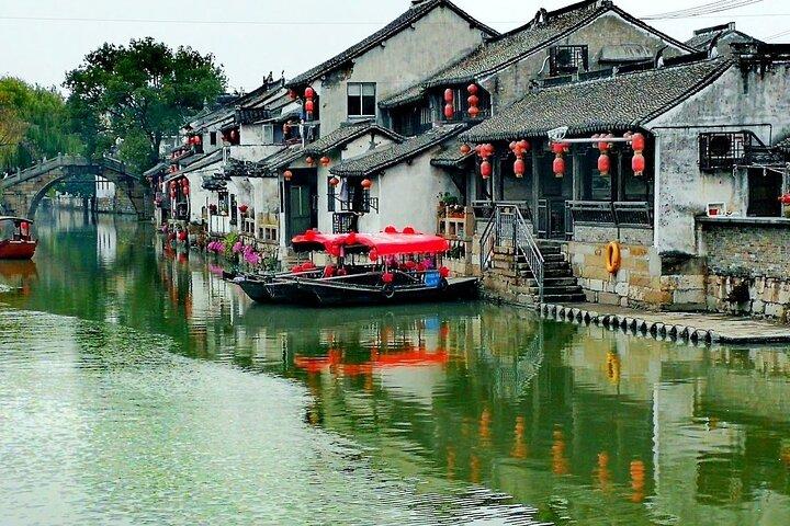 Visite privée de la ville aquatique de Fengjing au départ de Shanghai avec option de croisière sur la rivière Huangpu