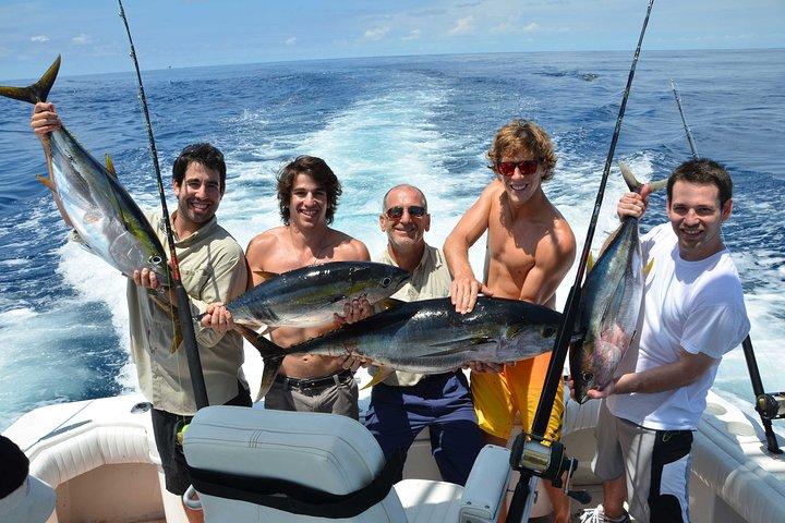 カリブ海でのスポーツ フィッシング。友人や家族と素晴らしい時間をお楽しみください