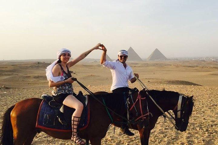 Le Caire: visite guidée privée d'une journée complète aux pyramides de Gizeh, au Sphinx, à Sakkara et à Dahshur
