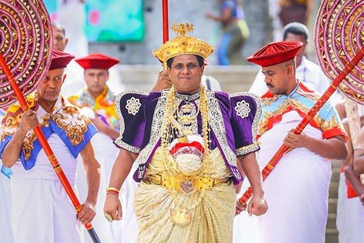 Kandy Esala Perahera - Dag 10 (2026 - Aug - 27)