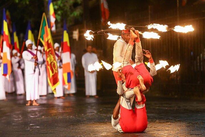 Kandy Esala Perahera - Dag 02 (2026 - Aug - 19)