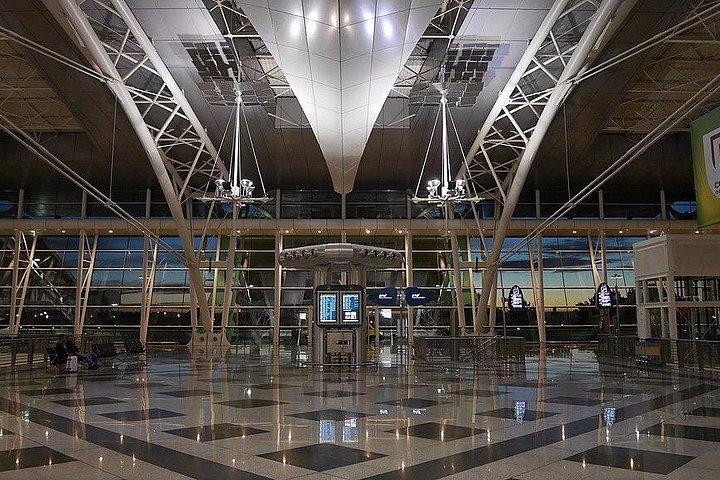 ポルト空港発着のプライベート片道到着または出発送迎-CITY